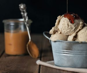 How to Choose an Ice Cream Maker