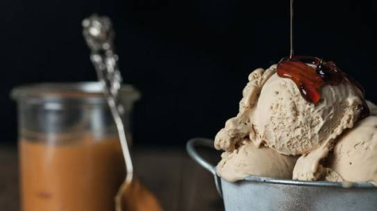 How to Choose an Ice Cream Maker